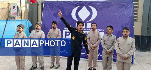 غرفه خبرگزاری پانا، وعده دیدار دانش‌آموزان در راهپیمایی 22 بهمن