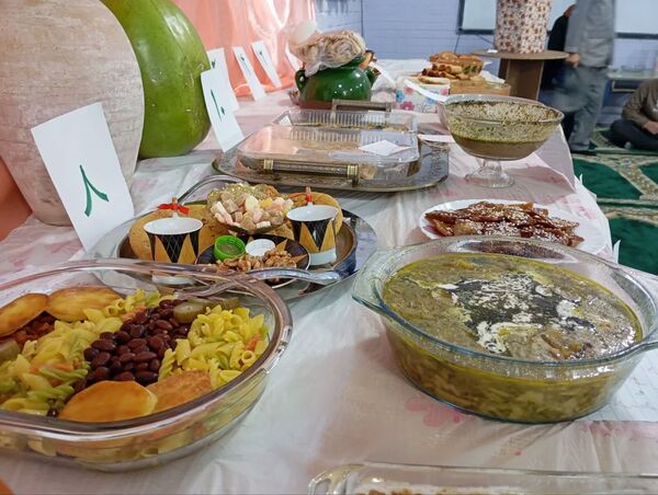 جشنواره تغذیه سالم و سلامت در دبستان پسرانه فضیلت کاشمر
