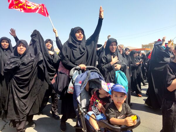 مراسم پیاده‌روی و عزاداری دلدادگان اربعین در شیراز