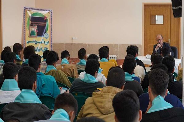 دوره آموزشی دانش‌آموزان اعزامی به حج عمره