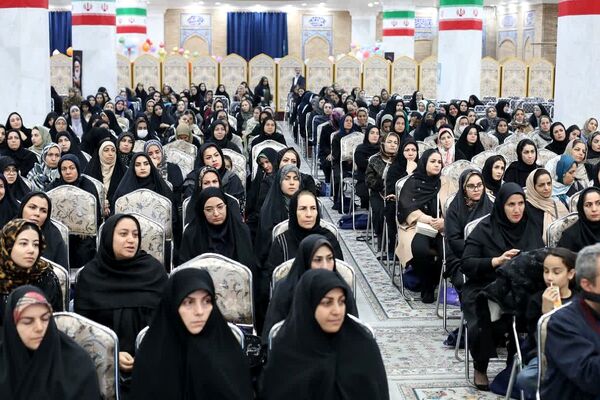 همایش جوانی جمعیت در مصلی باقرشهر 