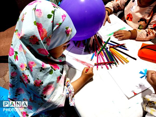 غرفه هایی در کناره های تجمعات شبانه کاشمر