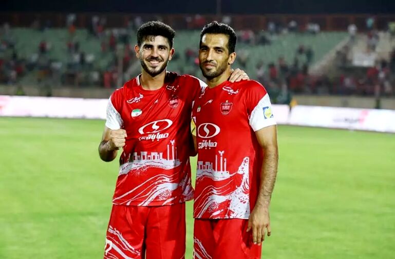 خدابنده‌لو: تعطیلات لیگ به نفع پرسپولیس است