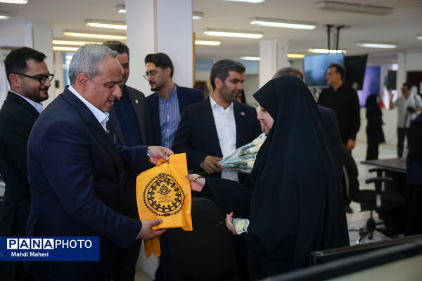 بازدید مدیرکل آموزش و پرورش شهرستان‌های استان تهران از خبرگزاری پانا در روز خبرنگار