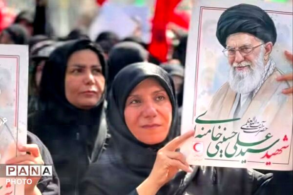 فریاد نسل نو در سوگ رهبر؛ مشقِ وفاداری در قابِ تشییع 