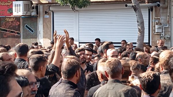 زنان و مردان بن در آیین گل‌زنی؛ هم‌نوا با کاروان کربلا