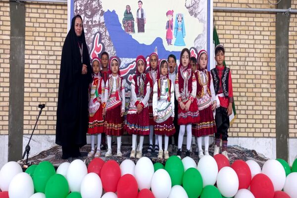 برگزاری جشنواره هویت‌های ملی اسلامی کودکستان‌های شهرستان فاروج