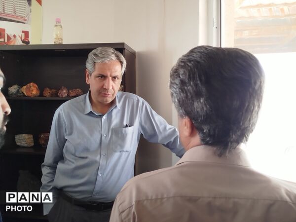 بازدید فرماندار  از شرکت زرین‌فلز کاشمر