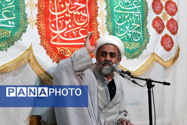 جشن ولادت امام حسین (ع) در شهر درق 