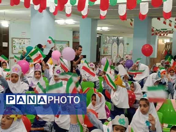 آغاز فصل شکوفه ها در بندرعباس 