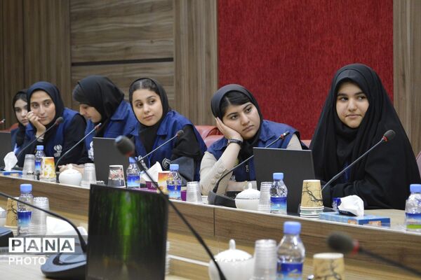 نشست خبری مدیرکل آموزش و پرورش شهرستان‌های استان تهران با خبرنگاران پانا