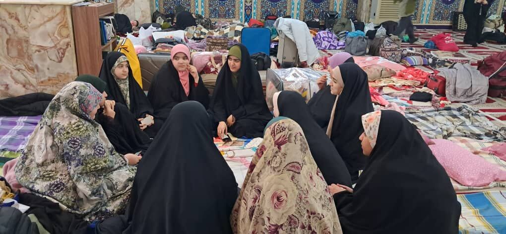 برگزاری آیین اعتکاف در مصلی رشت