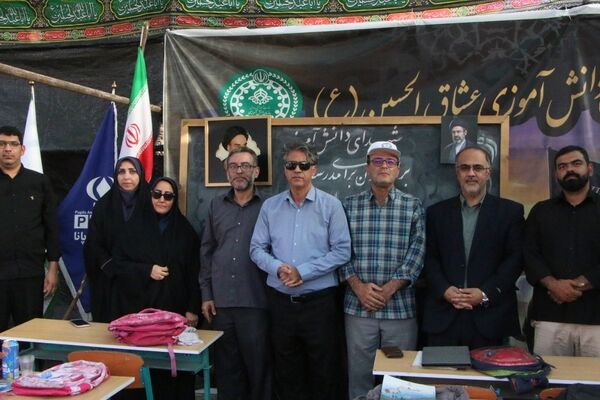 میزبانی فرهنگیان فشافویه در موکب عشاق الحسین(ع) سازمان دانش آموزی