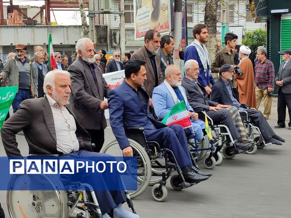 شور آخرین نماز جمعه ماه رمضان در قائمشهر