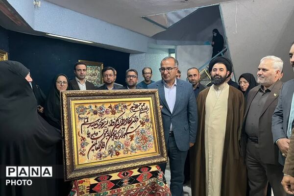 افتتاح پنجمین هفته فرهنگی شهرستان فیروزکوه با حضور مسئولان ارشد و تجلیل از خانواده شهید