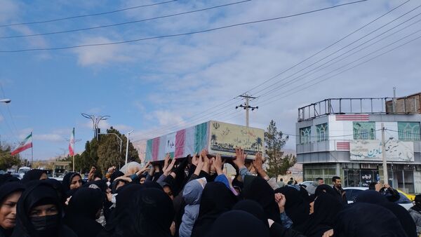 تشیع پیکر شهدای‌گمنام در زیر‌کوه