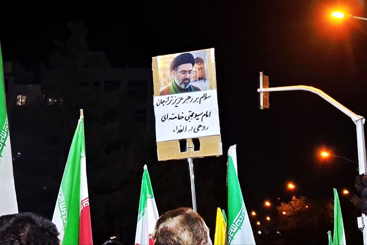 پای پیاده‌ها؛ روایتی از مردمی که خیابان‌ها را خانه کردند 