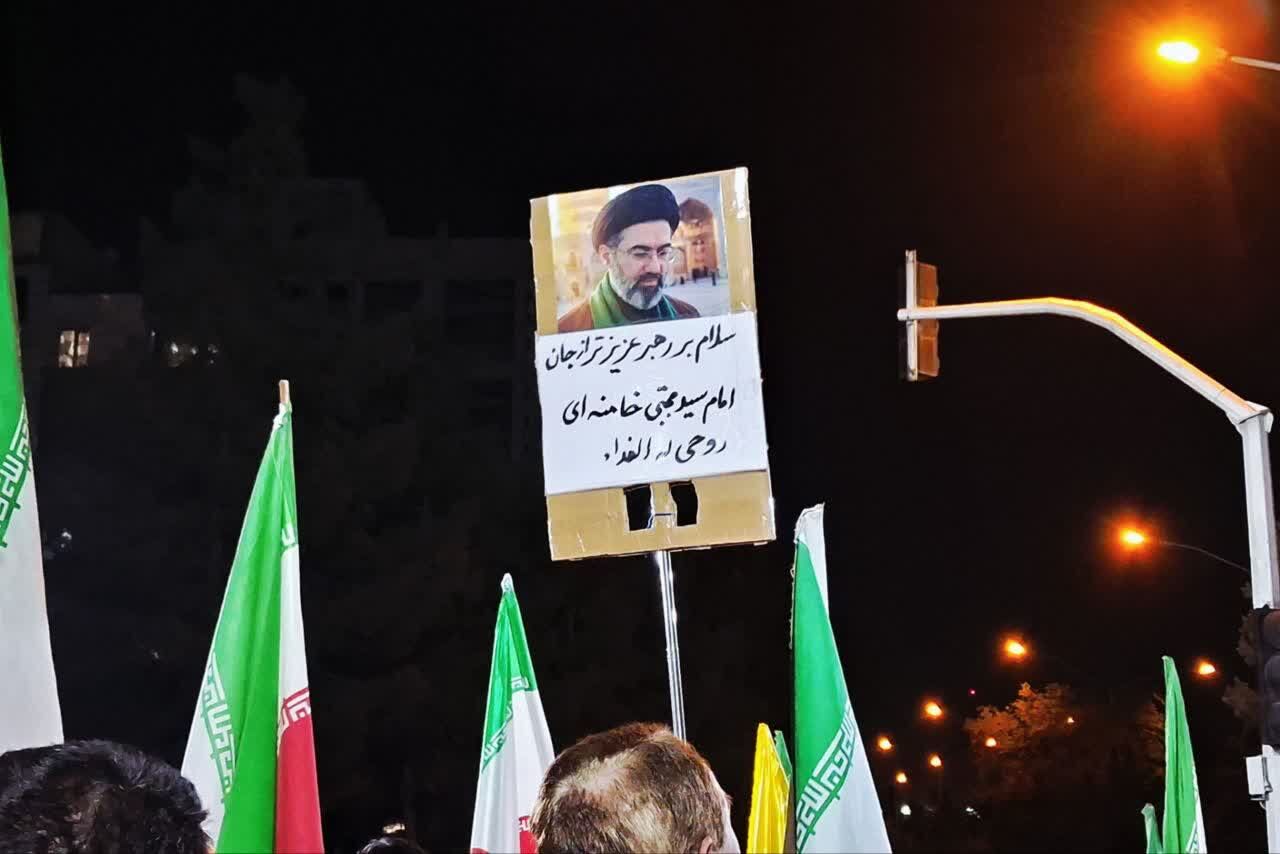 پای پیاده‌ها؛ روایتی از مردمی که خیابان‌ها را خانه کردند 