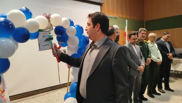 آئین پرطنین زنگ مهر و مقاومت در مدارس شهرستان خاتم 