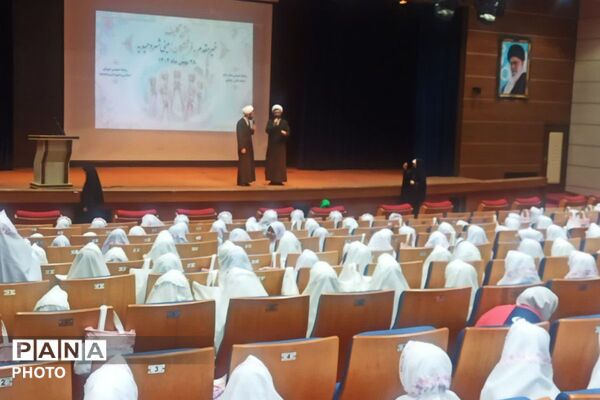 جشن تکلیف دانش‌آموزان دختر مدرسه دکتر علی شریعتی شهریار