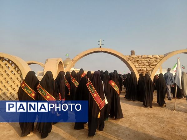 بازدید دانش آموزان خادم الشهدا از طلائیه 