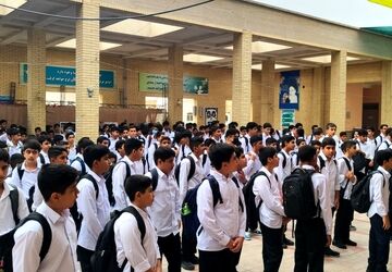 آغاز سال تحصیلی جدید با حضور پرشور دانش‌آموزان در مدارس بندرعباس