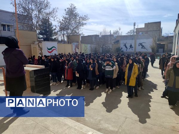 برگزاری جشن نیکوکاری در هنرستان بصیرت آشخانه