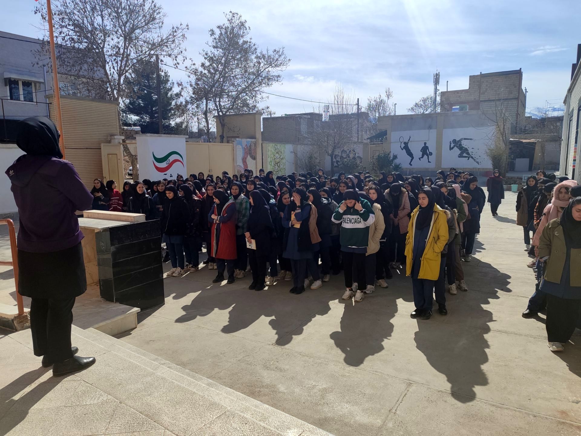 برگزاری جشن نیکوکاری در هنرستان بصیرت آشخانه