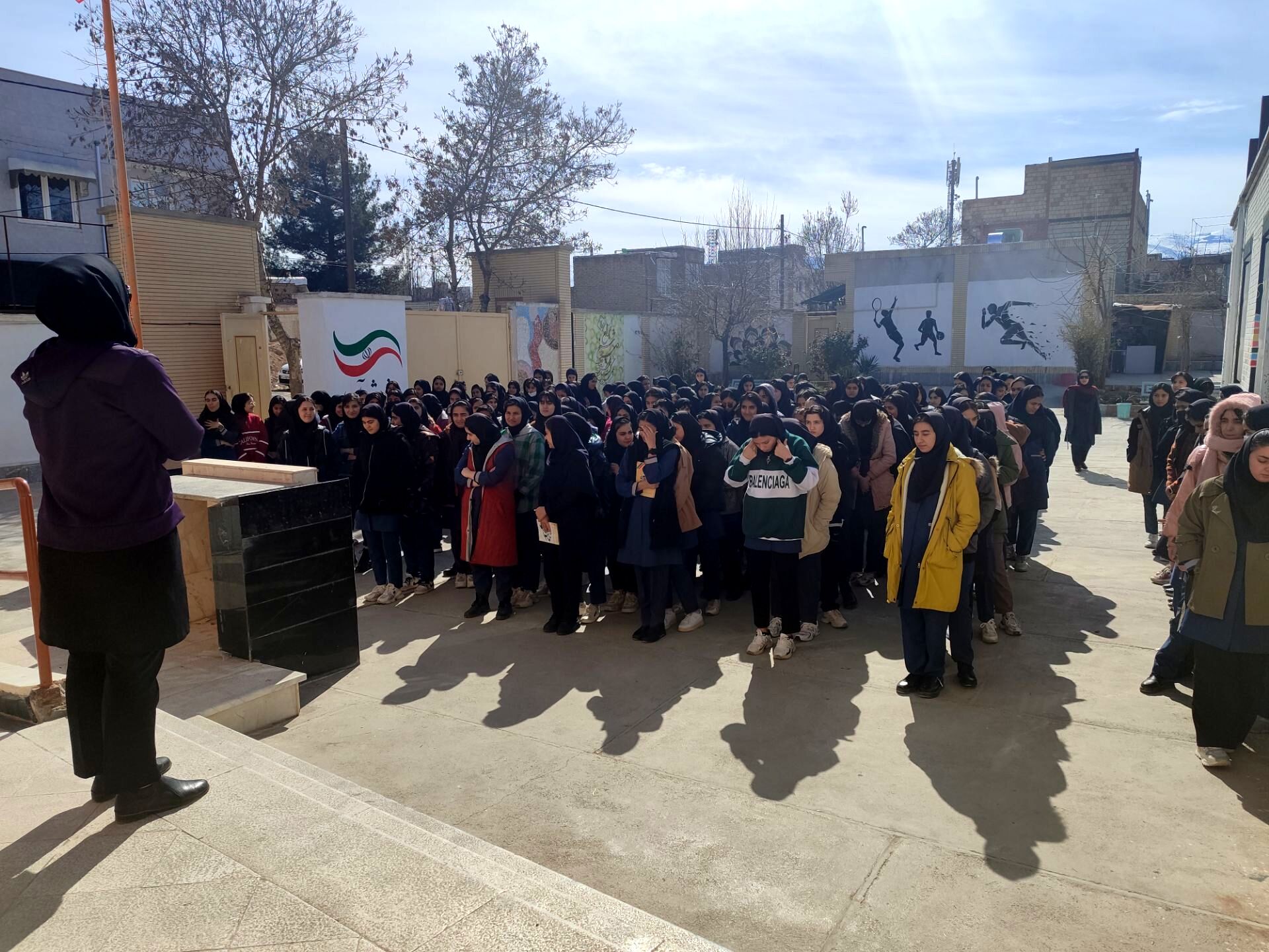 برگزاری جشن نیکوکاری در هنرستان بصیرت آشخانه