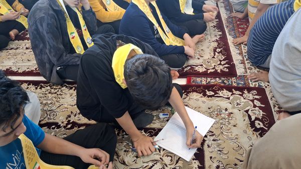 پرواز تا آسمان در مسجد حضرت زینب شهرکرد 