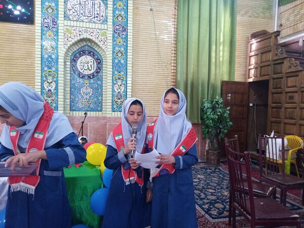 جشن باشکوهی به مناسبت ایام الله دهه  فجر در حسینیه شهر بار