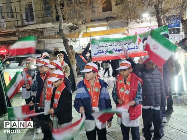 اجتماع بزرگ مربیان و دانش‌آموزان پیشتاز در همدان