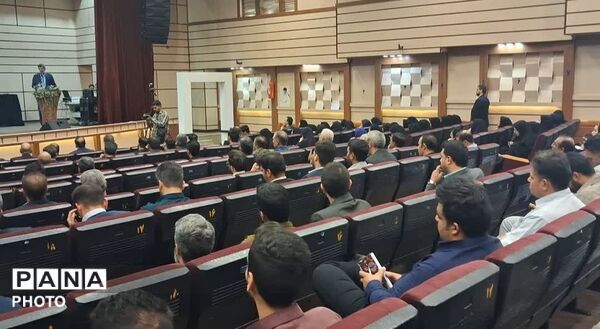 گردهمایی مدیران مدارس ناحیه یک یزد 