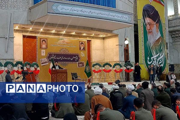 ویژه برنامه سالروز ورود امام خمینی به میهن در حرم مطهر ایشان