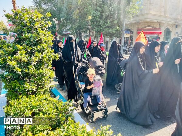تجلیِ شکوهِ ایمان در مسیرِ عاشقی؛ تهران یکپارچه غرق در سوگِ اربعین