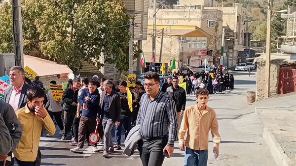 ۱۳ آبان؛ روایت ایستادگی نسل‌ها در مارکده