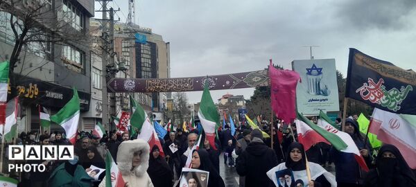 اجتماع بزرگ مردم کرج در راهپیمایی روز قدس