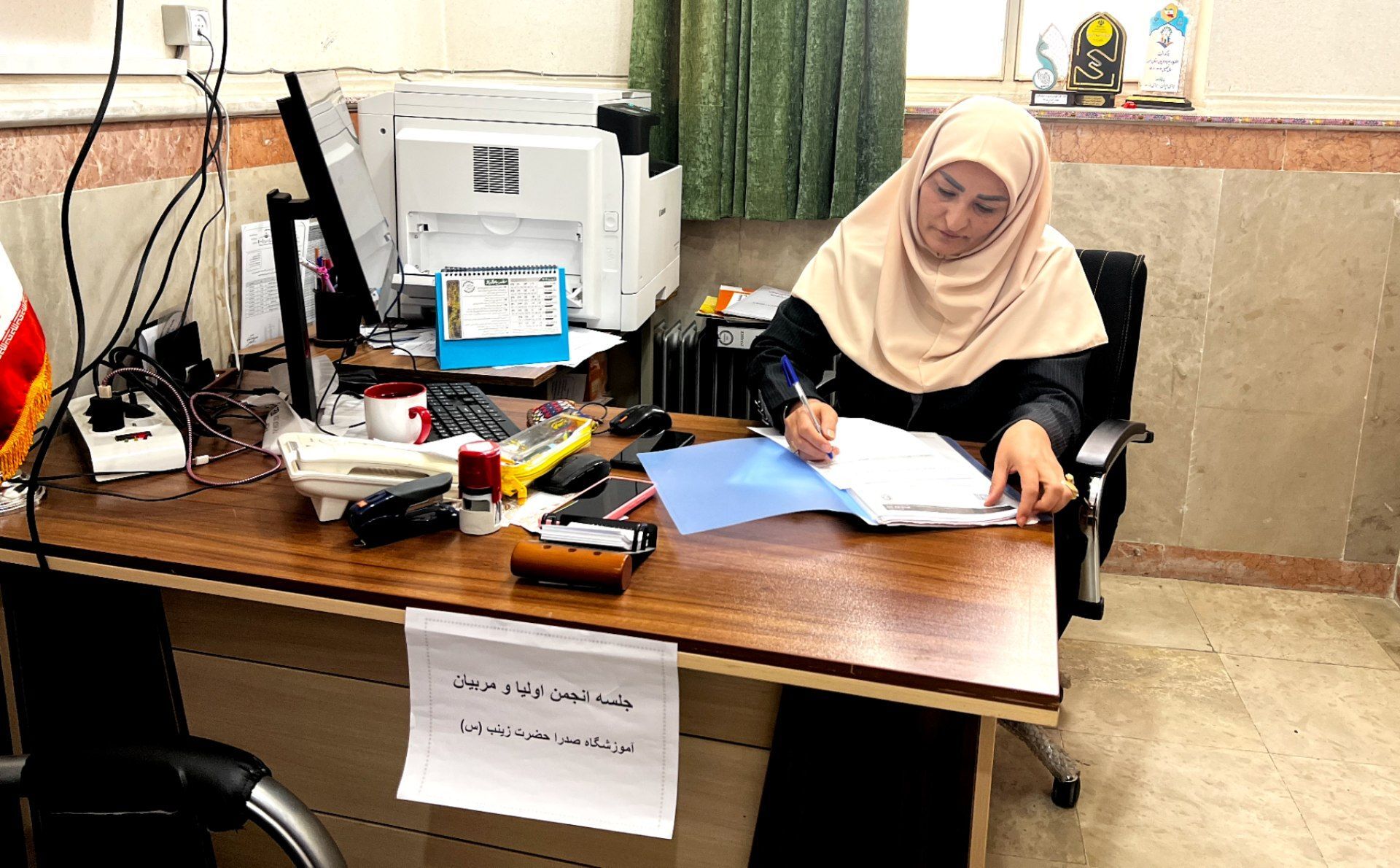 ثبت‌نام مهر امسال در مدرسه حضرت زینب (صدرا) با چالش ازدحام و ظرفیت محدود آغاز شد