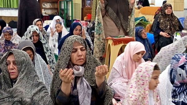 تجلی معنویت و پیوند مادر و دختری در اعتکاف مسجد جامع رامیان