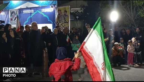 خروش مردم لارستان در شب‌های قرار و ایستادگی
