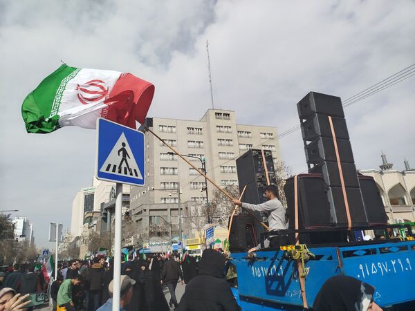 مردم در راهپیمایی ۲۲ بهمن، بار دیگر اتحاد خود را نشان دادند