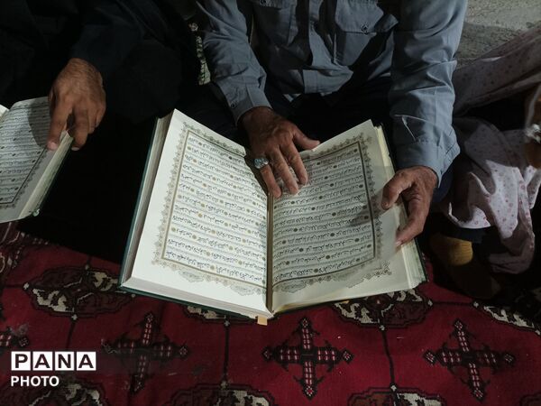 قرائت قرآن کریم در حسینیه شهدای شهر بار