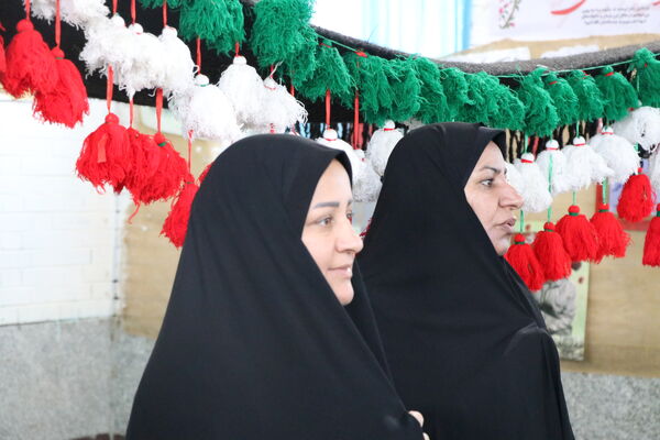 همایش یاوران انقلاب دانش‌آموزان مدارس عشایری شهرستان‌ جیرفت 