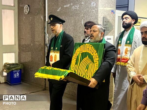 ویژه برنامه دهه کرامت و استقبال از خادمین و پرچم آستان مبارک حضرت علی بن موسی الرضا(ع) در شهرستان رودبارجنوب