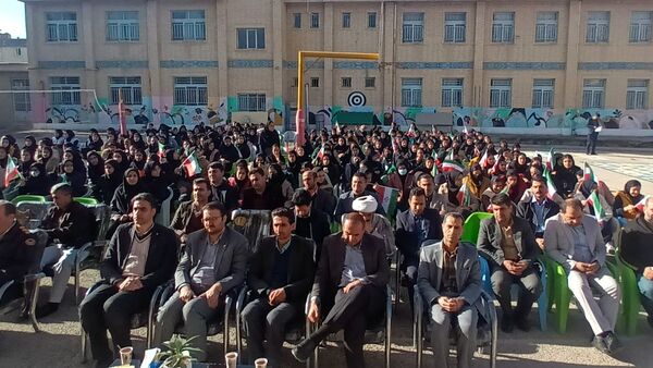 از حماسه تا آینده؛ مدارس، ادامه‌دهندگان راه نور در ۴۷ سالگی انقلاب