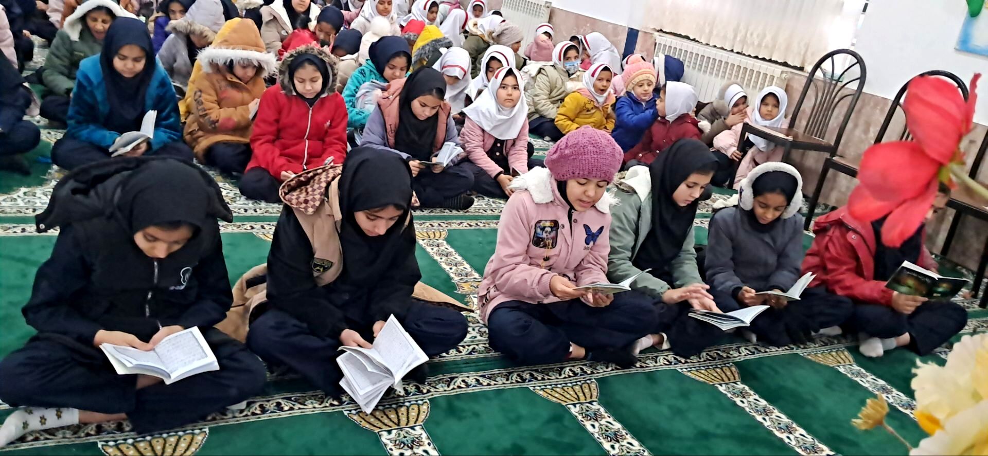 قرائت دعای توسل در آموزشگاه شهید رزمی خلیل آباد 