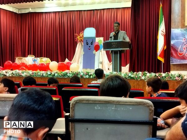 جشن شکوفه‌های مدرسهٔ پارسا حسینی در کانون مهرتابان نیشابور