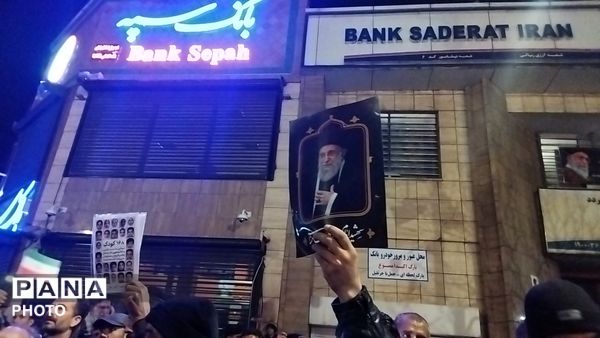 حضور نسل های مختلف در اجتماعات شبانه نیشابور