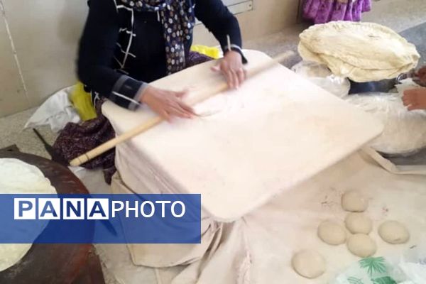 جشنواره غذاهای محلی شاهد 16، عطر سنت در حیاط مدرسه