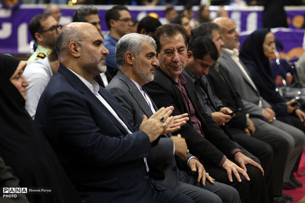 جشن «از خواستن تا توانستن»